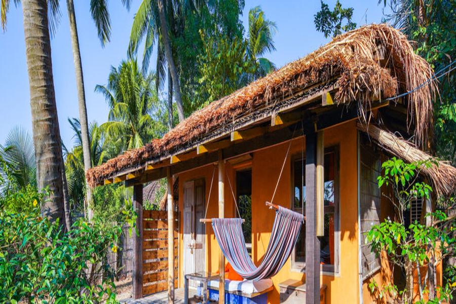 ONE BEDROOM BEACH BUNGALOW